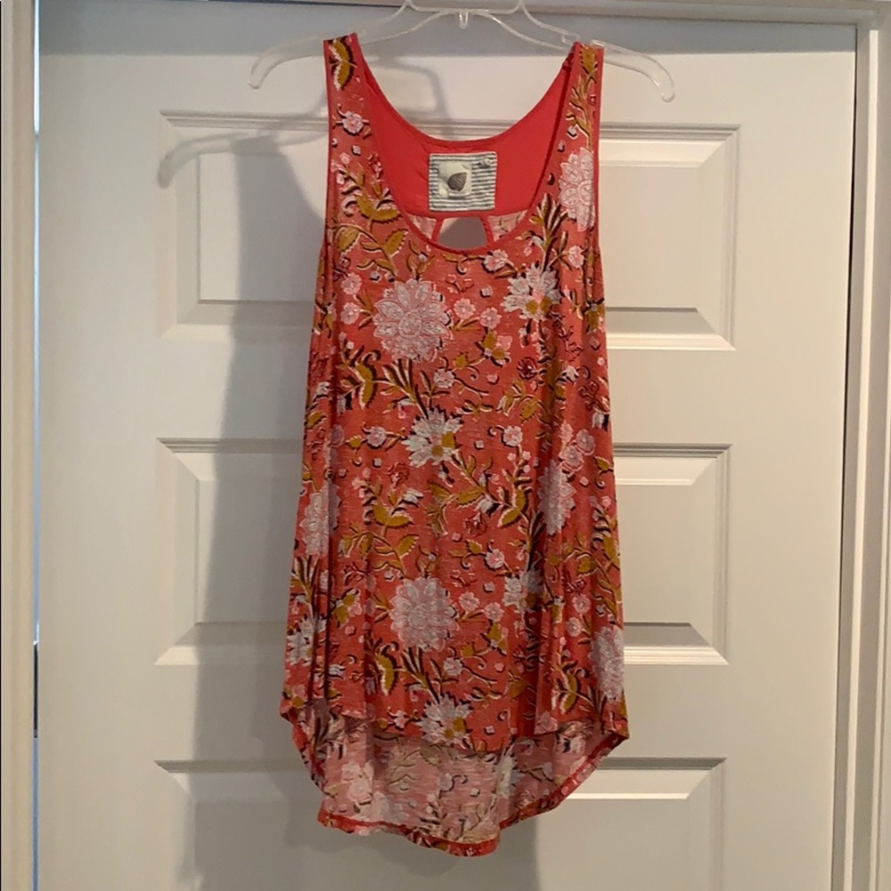 Pink patterned tank